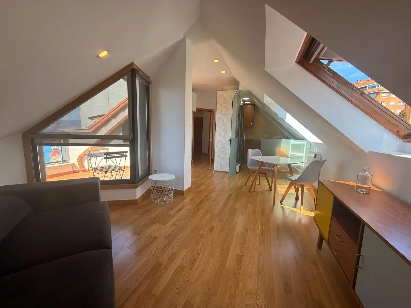 https://static.fotocasa.es/images/anuncio/2026/08/12/190457902/4987369289.jpg?rule=original