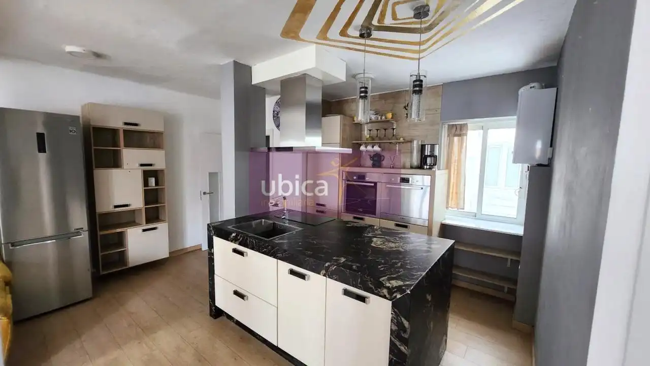 https://static.fotocasa.es/images/ads/34b29055-9479-401e-9f64-e73fbdcdc25d?rule=original
