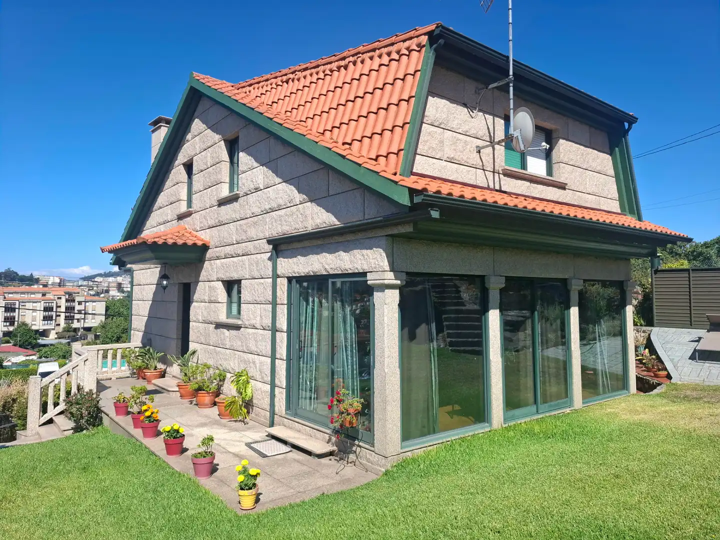 https://static.fotocasa.es/images/ads/3d7cb62d-fc51-4018-881a-7e6c51a9f199?rule=original