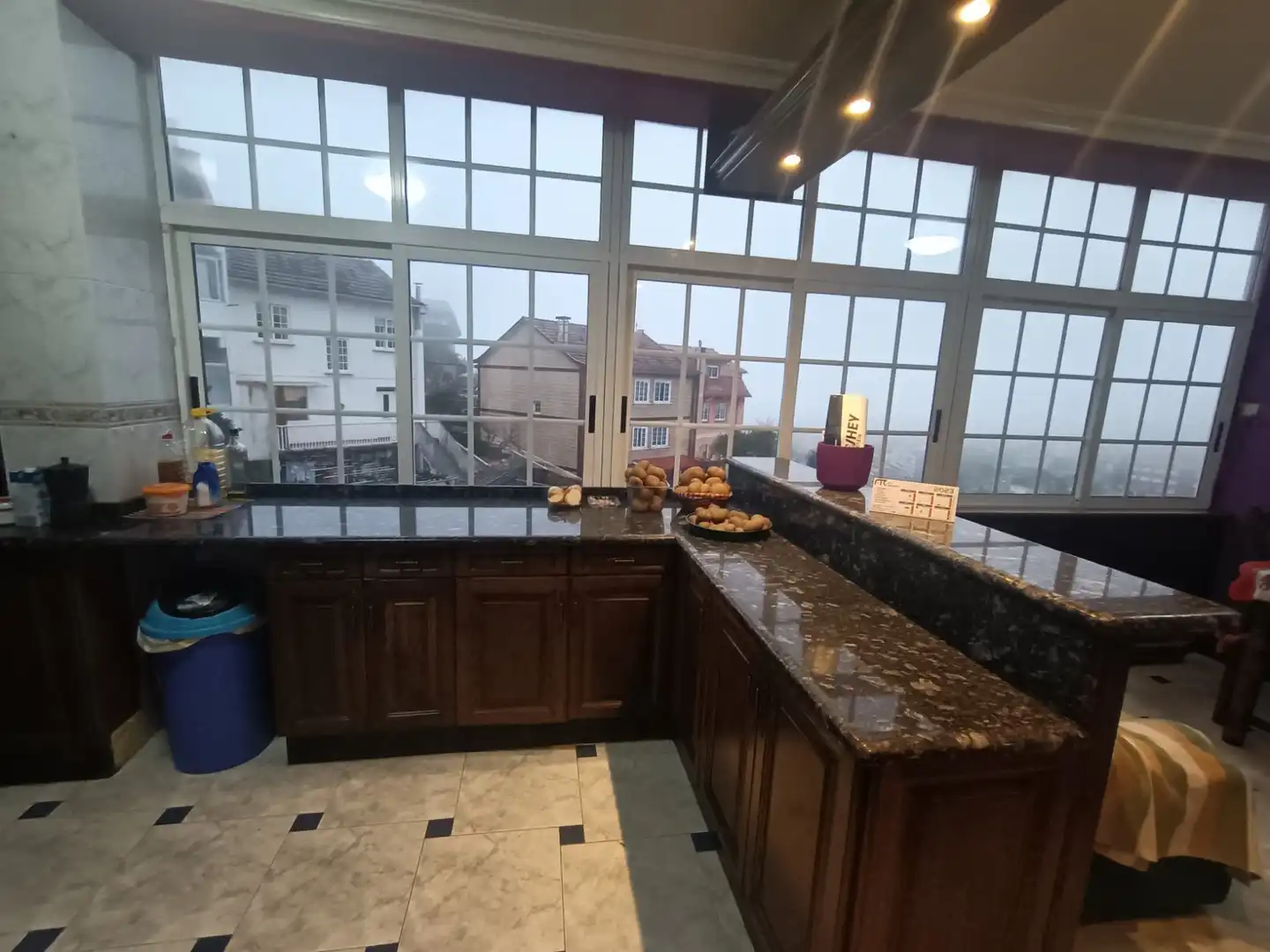 https://static.fotocasa.es/images/ads/a190be81-c634-4a4d-83ca-90e0faf012ca?rule=original