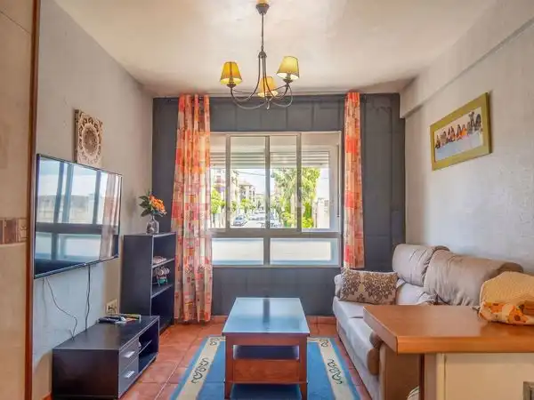 https://static.fotocasa.es/images/ads/cfe3cb88-b80f-4a0b-93a8-0d41c69697eb?rule=original