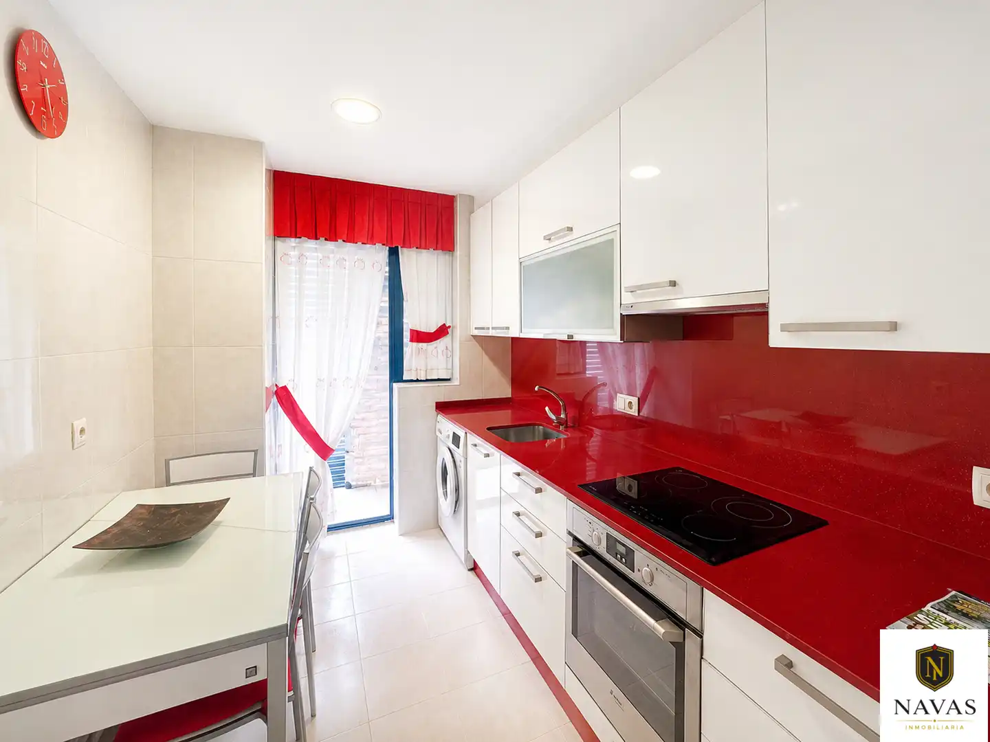 https://static.fotocasa.es/images/ads/19becea4-be60-4584-85ef-afcc5420fa2a?rule=original