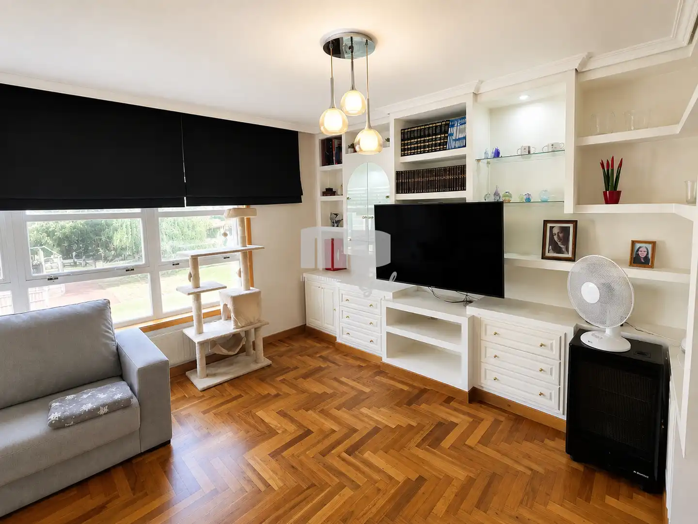 https://static.fotocasa.es/images/ads/6abe9f51-4be0-4162-9a01-80c8d9d52da2?rule=original