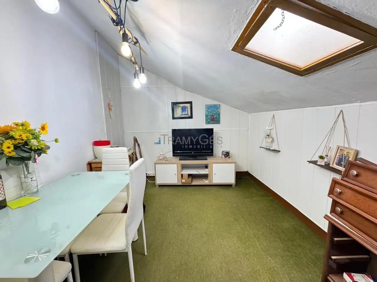 https://static.fotocasa.es/images/ads/76aa739b-f0b7-408e-94ae-f6beacfcc84c?rule=original