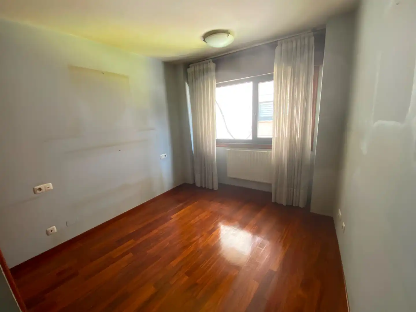 https://static.fotocasa.es/images/ads/9ea00ad3-f744-4088-a08b-e85dd1d3dc1a?rule=original