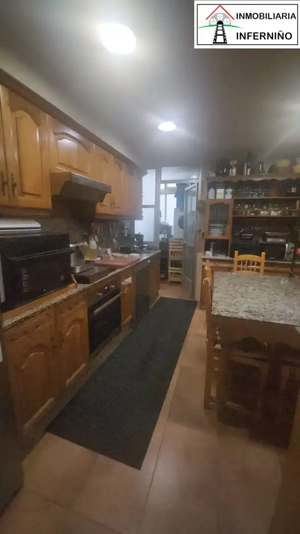 https://static.fotocasa.es/images/ads/ecf93d61-7dfe-4403-9cec-040c1ae2cdbf?rule=original