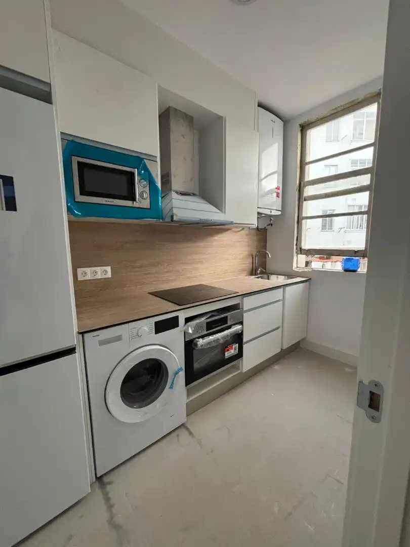 https://static.fotocasa.es/images/ads/125872cd-2f0a-4b42-8ef7-e0e37fd5fc12?rule=original