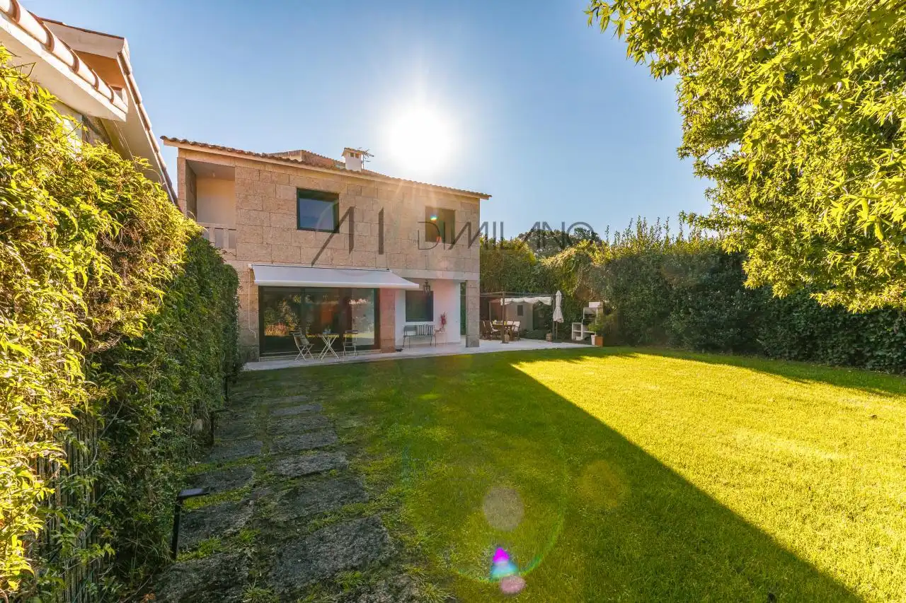https://static.fotocasa.es/images/ads/a7ec5224-3fa1-4cf6-8a7f-2fbfff763a4d?rule=original