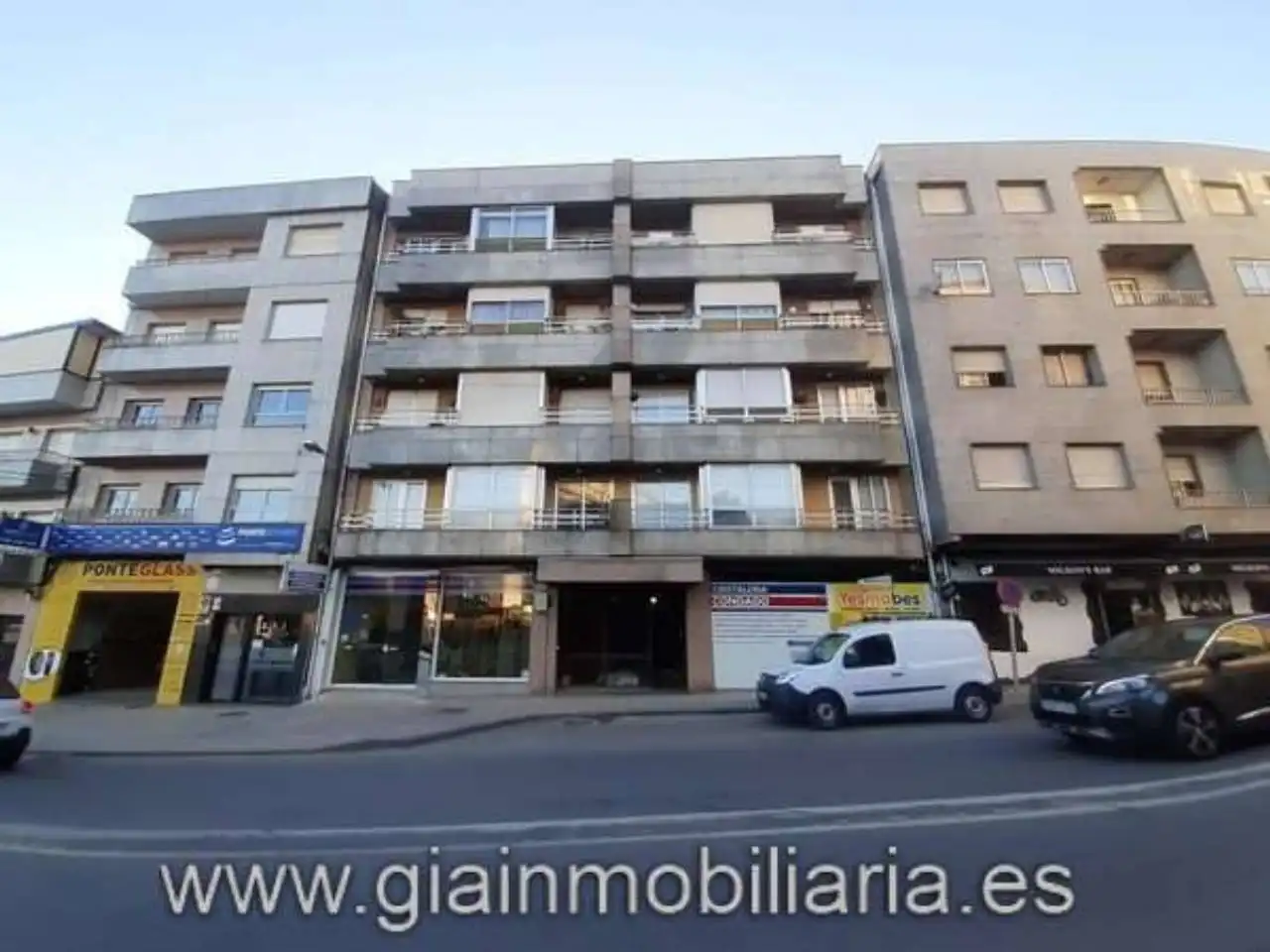 https://static.fotocasa.es/images/ads/26cf7b98-c212-4e26-8382-6bb040247499?rule=original