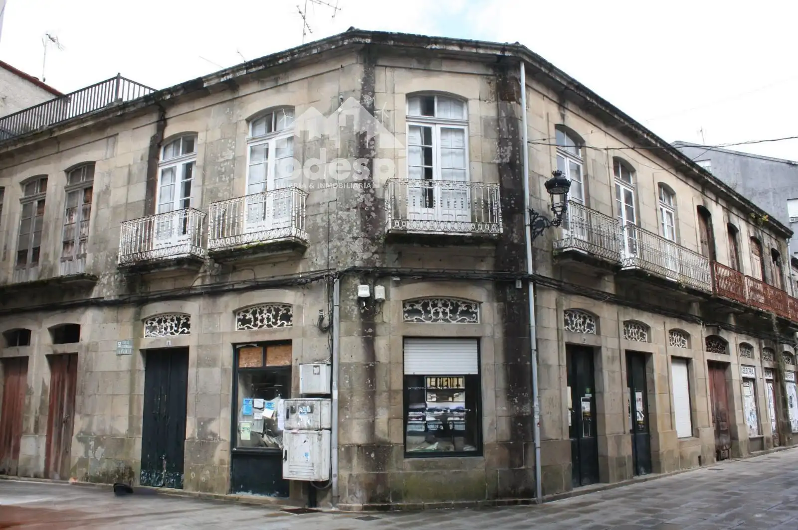 https://static.fotocasa.es/images/ads/d48eb916-49e1-4db5-b39b-cc2b870a3759?rule=original