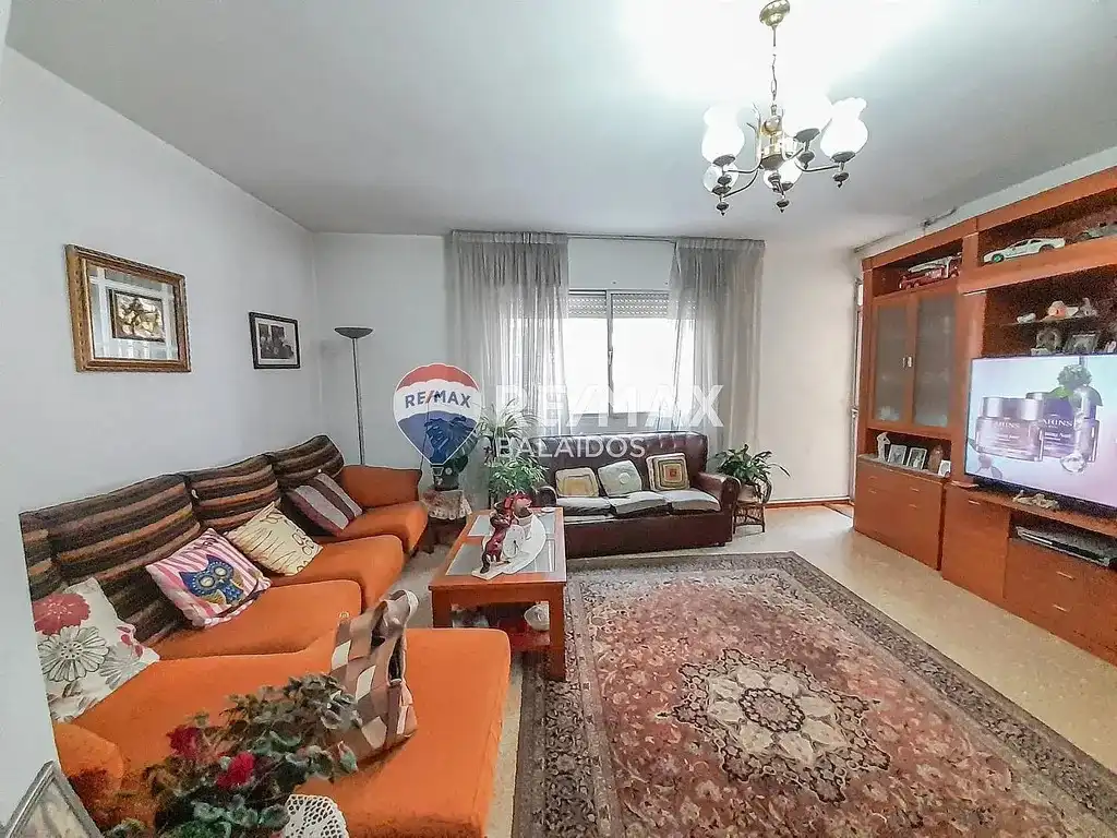 https://static.fotocasa.es/images/ads/9f6b3071-c8ec-48cf-b3fe-5e45bcdf6ee3?rule=original