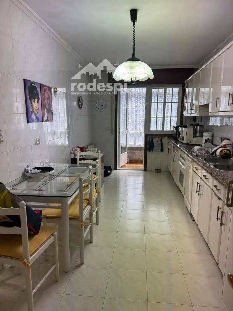 https://static.fotocasa.es/images/ads/d94b0085-4a32-4bf6-ae0d-0a02b4e92429?rule=original