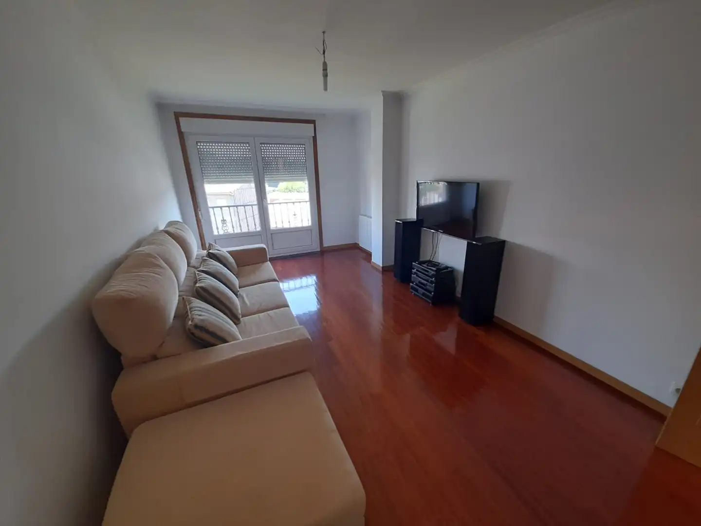 https://static.fotocasa.es/images/ads/37e3d1df-d55a-41c5-9a5f-557d1b3f0f30?rule=original