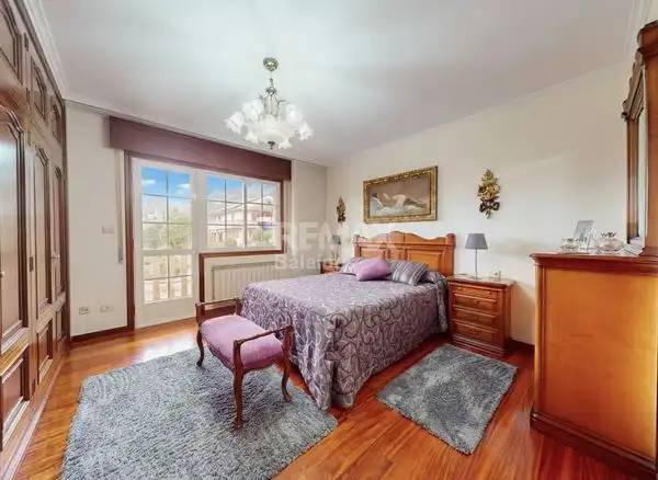 https://static.fotocasa.es/images/ads/4ed9d9a7-42c8-4bfe-90cc-15f3d1e636e6?rule=original
