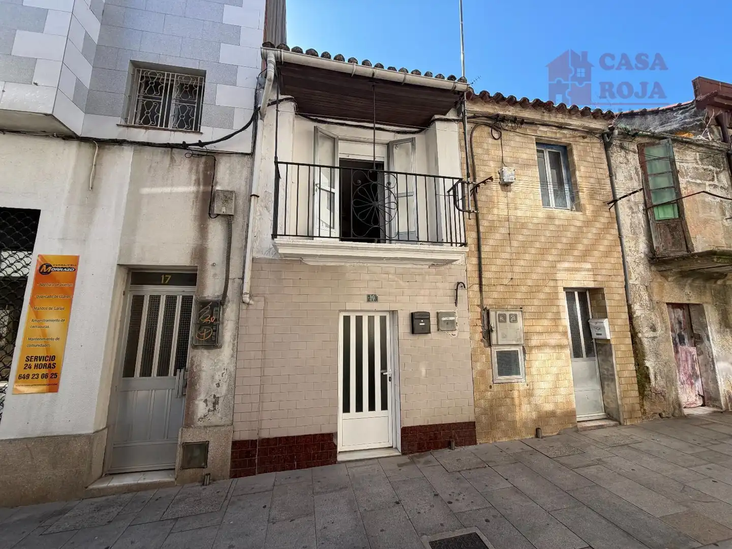 https://static.fotocasa.es/images/ads/bee7b111-5f6c-4b70-9b02-297a1cf94ddb?rule=original