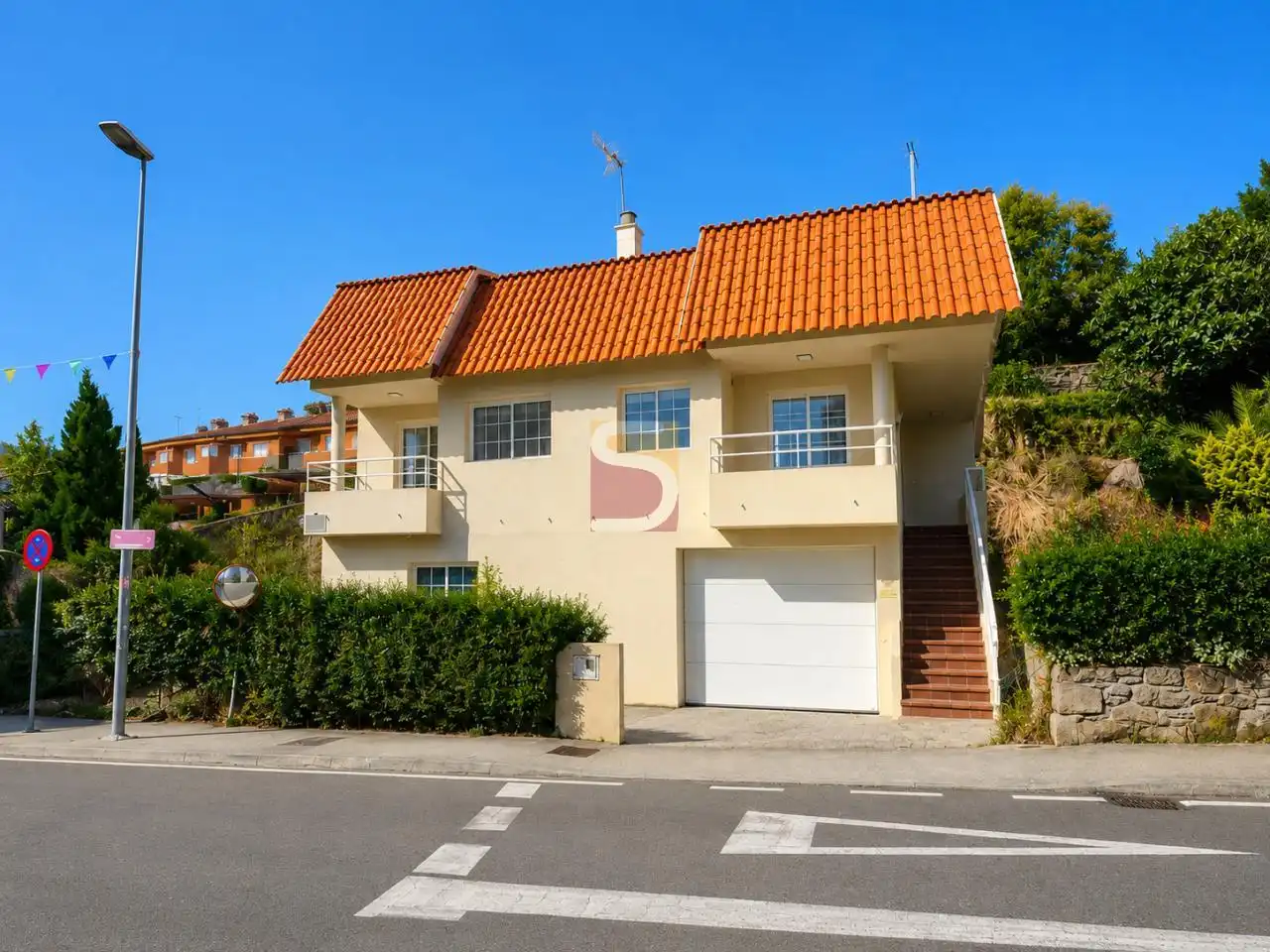 https://static.fotocasa.es/images/ads/be79988a-a8d0-43c5-b18a-4808ac8d123f?rule=original