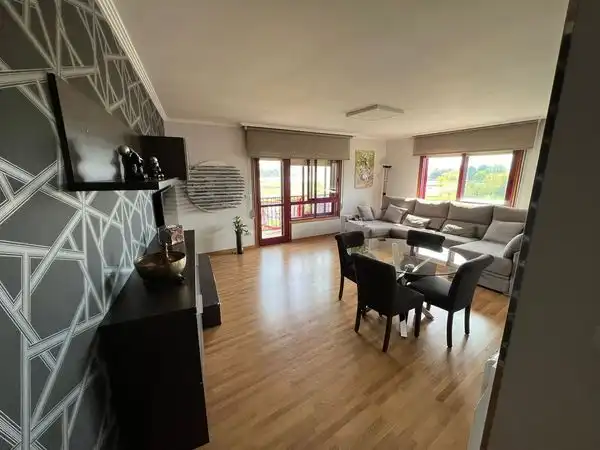 https://static.fotocasa.es/images/ads/90abb248-aafa-471a-bddd-e6acb1f845c1?rule=original