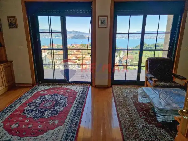 https://static.fotocasa.es/images/ads/a90760fe-9167-421d-a33a-e413cf5625da?rule=original