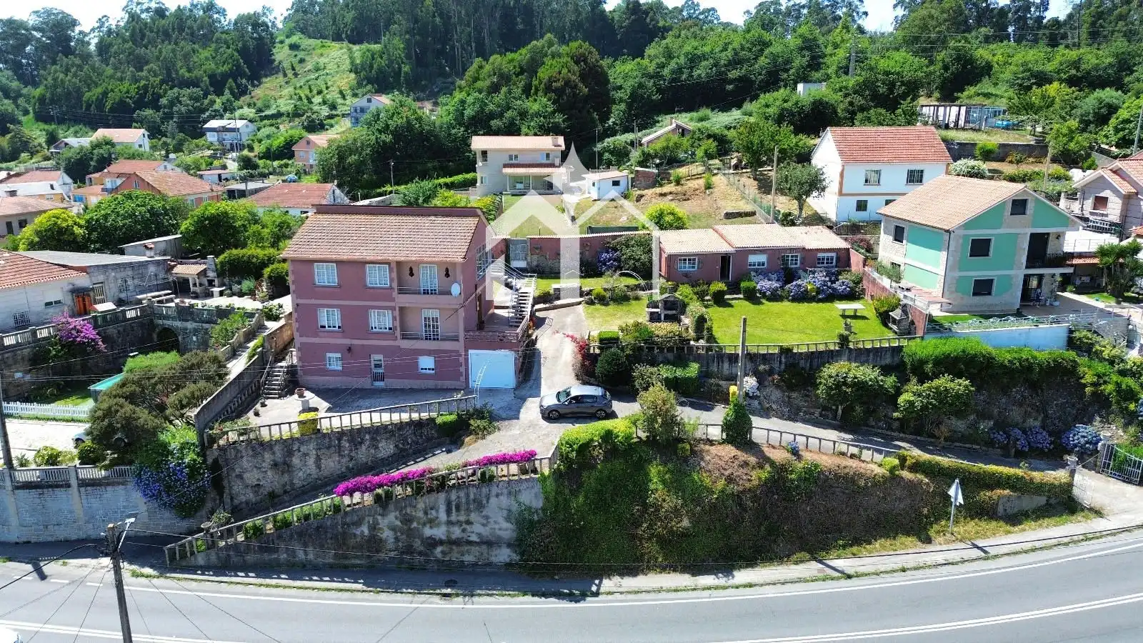 https://static.fotocasa.es/images/ads/038d2bbd-04a2-4dfb-ad18-93dfec85f042?rule=original