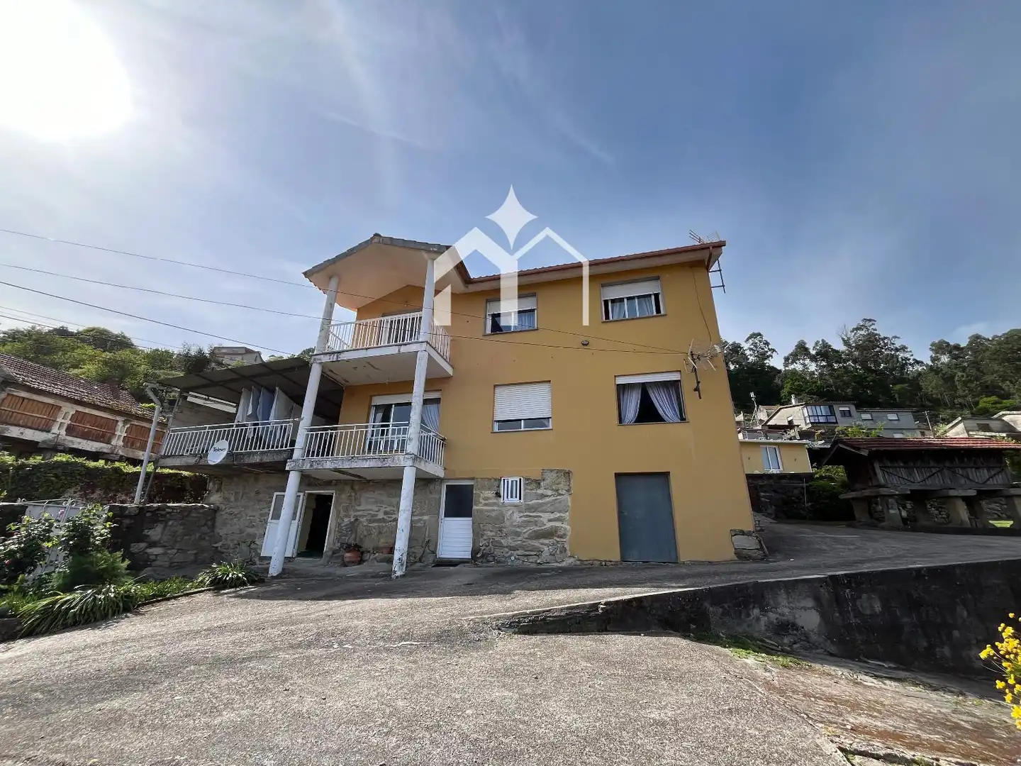 https://static.fotocasa.es/images/ads/3899a664-579c-4571-b60f-56fc73ebdd2b?rule=original