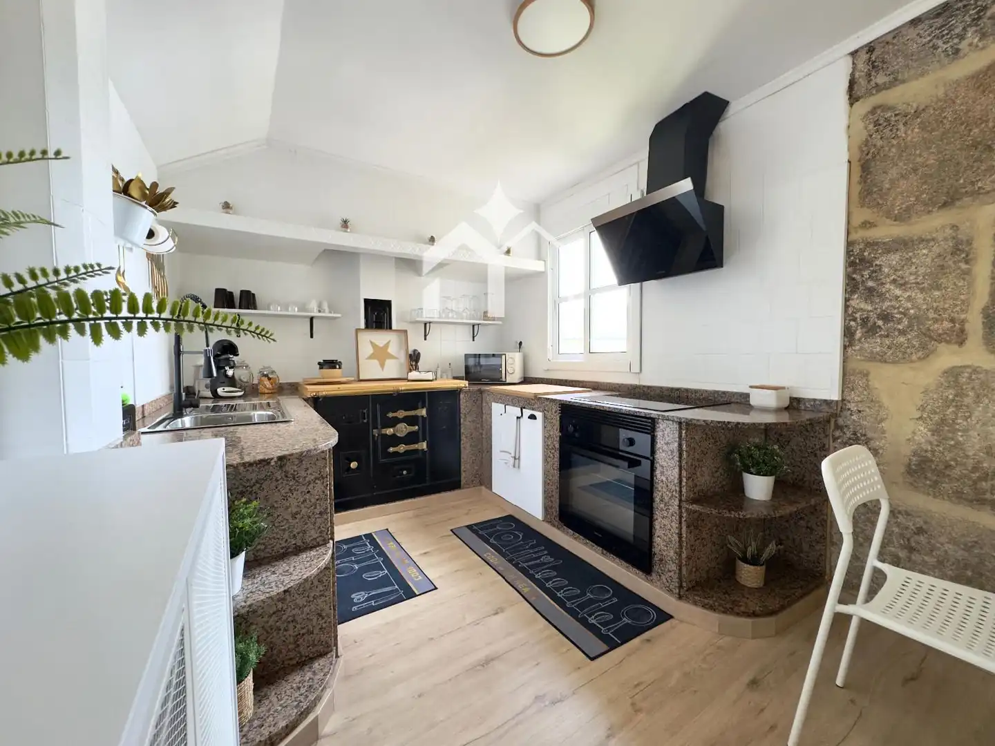 https://static.fotocasa.es/images/ads/a7342ef5-11e4-40a9-9f7e-5b6c3e1dee71?rule=original