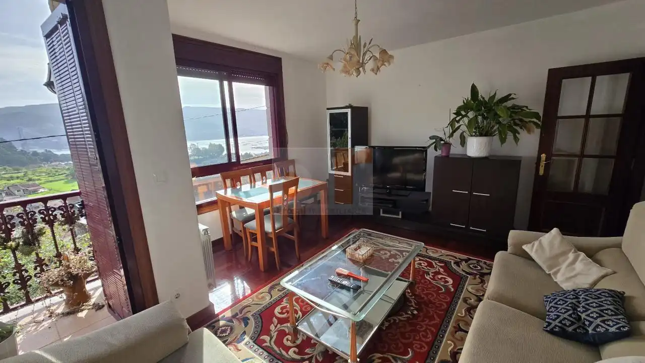 https://static.fotocasa.es/images/ads/d605d228-4136-4a2b-8097-77e54b61590a?rule=original