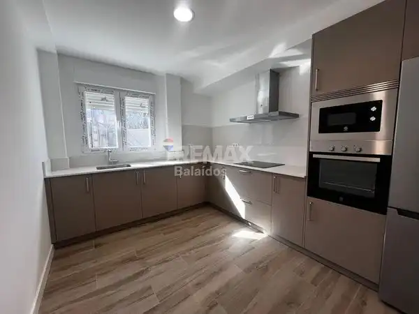 https://static.fotocasa.es/images/ads/4d7c4624-2cef-4d47-99f0-4703c958cf85?rule=original