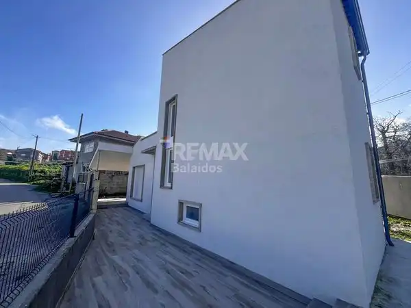 https://static.fotocasa.es/images/ads/f7e53b42-cfb3-401d-9af6-c8059bbc3413?rule=original