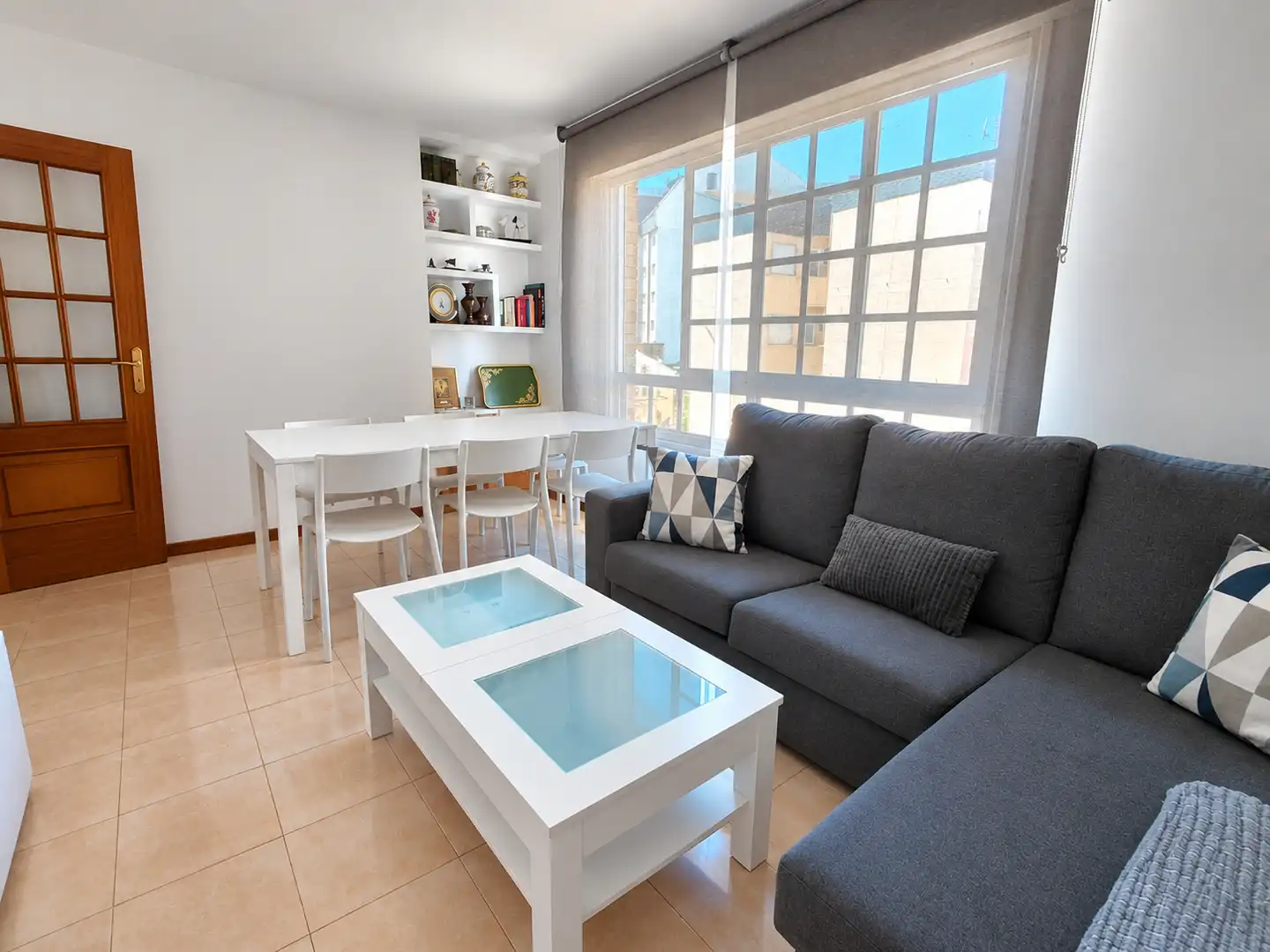 https://static.fotocasa.es/images/ads/274d1960-0919-4f36-966a-edb112b25bd9?rule=original