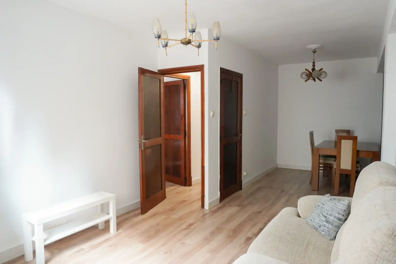 https://static.fotocasa.es/images/ads/e067beee-ee84-4c6d-ae0d-7f132d22b9ad?rule=original