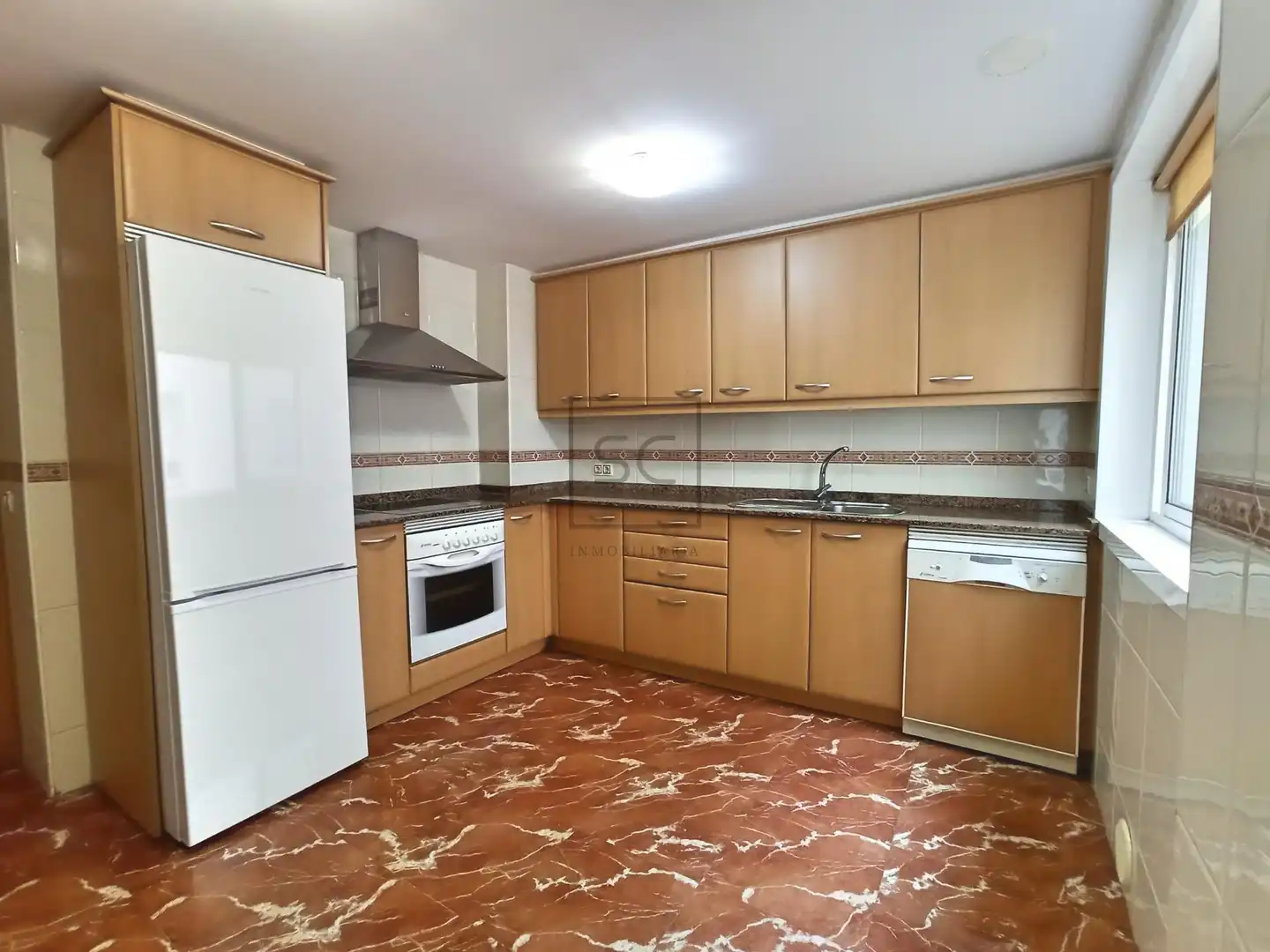 https://static.fotocasa.es/images/ads/6d2d612c-a285-42e8-9729-da79b8e29a36?rule=original