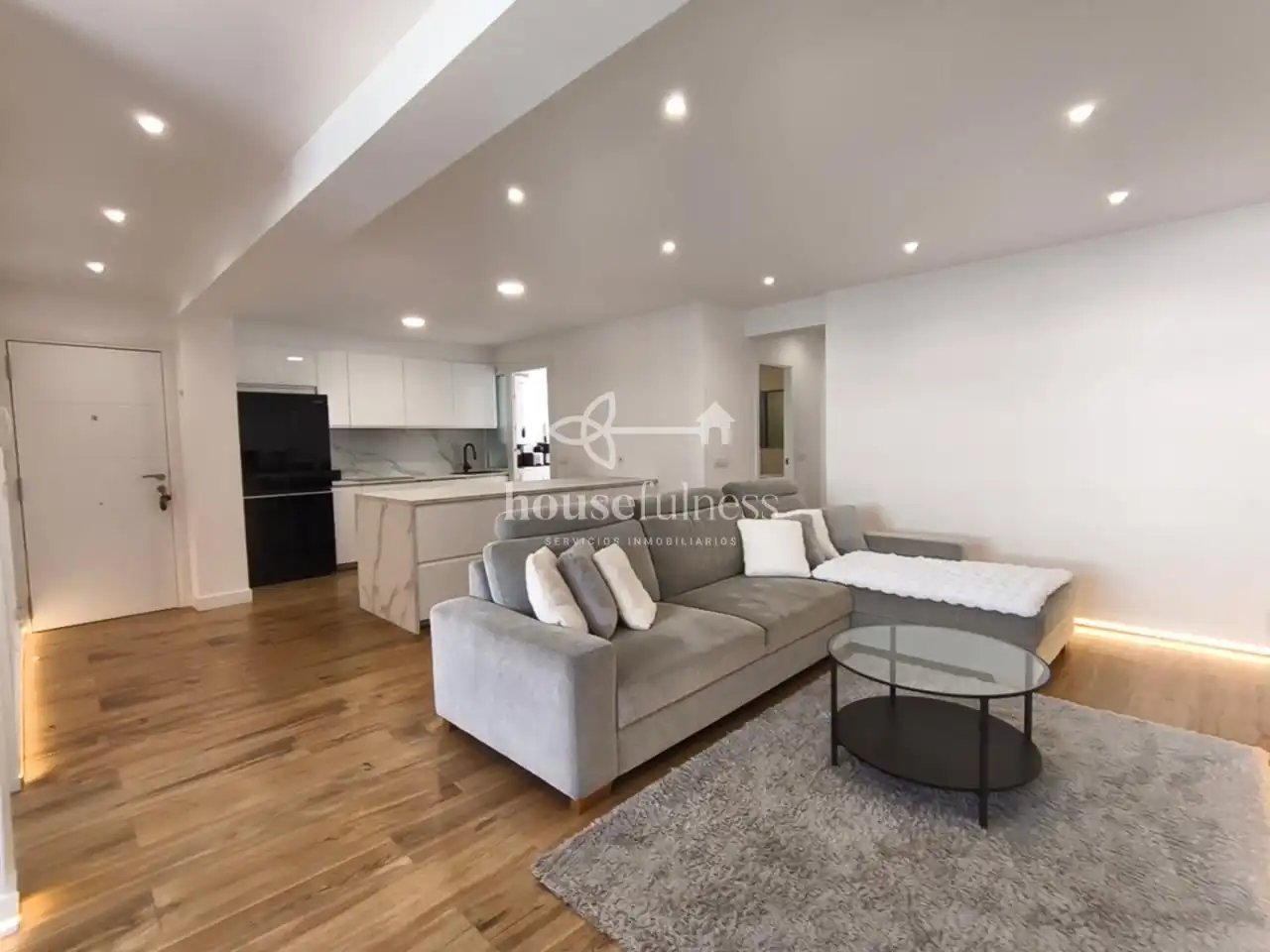 https://static.fotocasa.es/images/ads/8f0c0a81-cda9-4180-913d-f4c9b857dcf5?rule=original