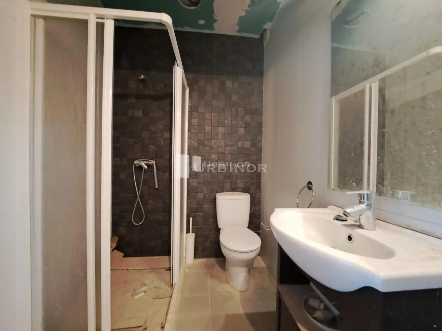 https://static.fotocasa.es/images/ads/3cdac645-7001-4b1d-9552-f4935a4cde2c?rule=original
