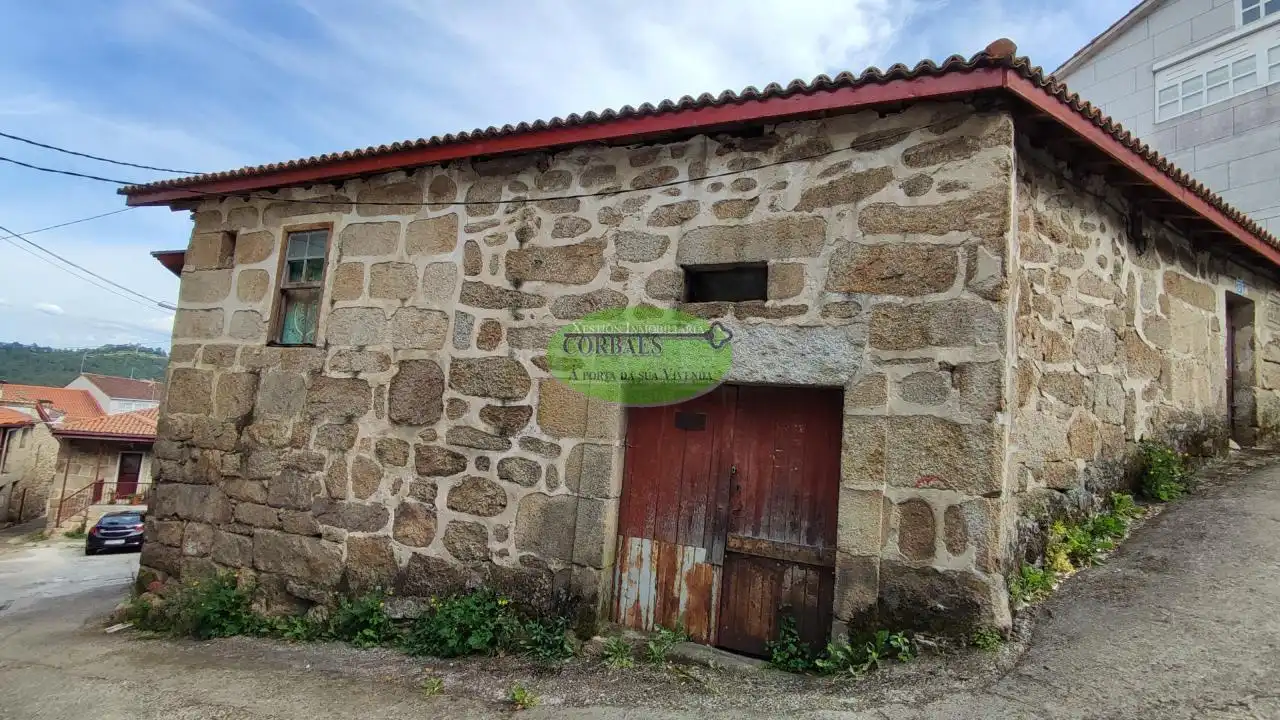 https://static.fotocasa.es/images/ads/e0dcc149-67f0-4256-b918-927dd78d7a9e?rule=original