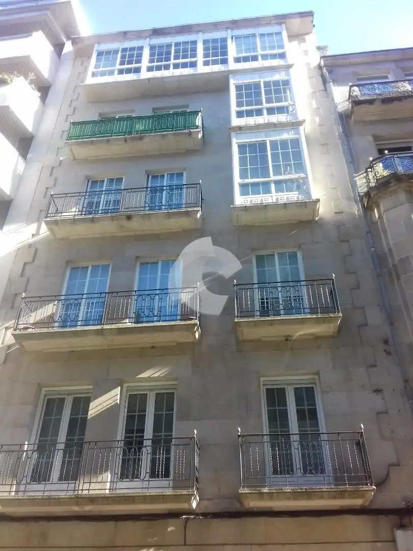 https://static.fotocasa.es/images/ads/987a1a81-7b58-4762-8e60-ae44fea5f1b4?rule=original