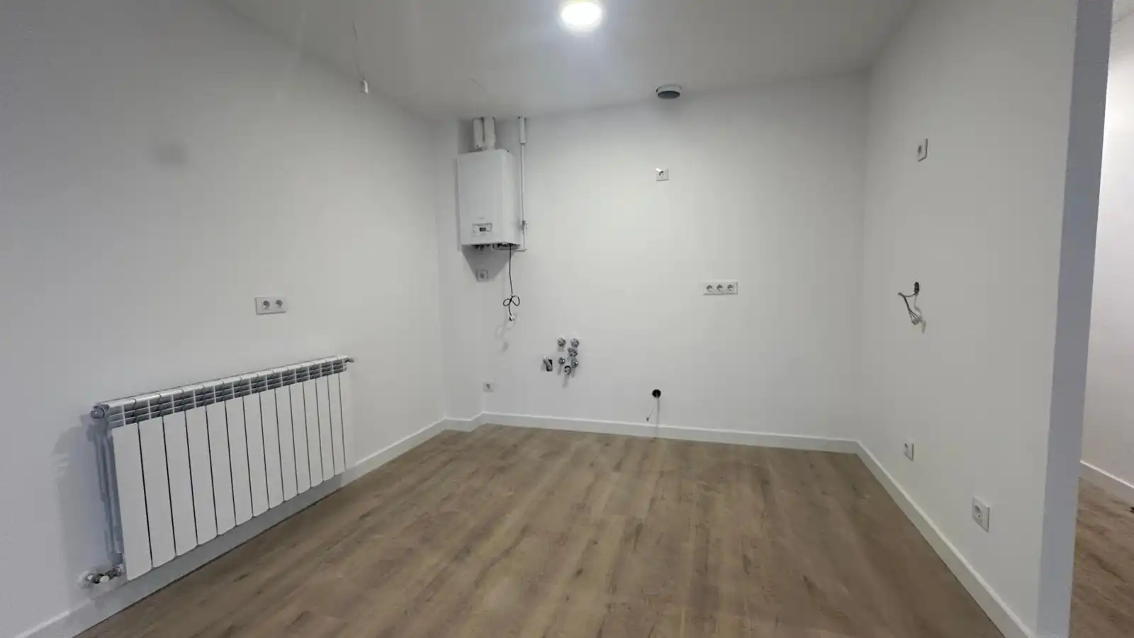 https://static.fotocasa.es/images/ads/f7c8ada2-0249-405d-b5a9-d1dc8b75a84f?rule=original