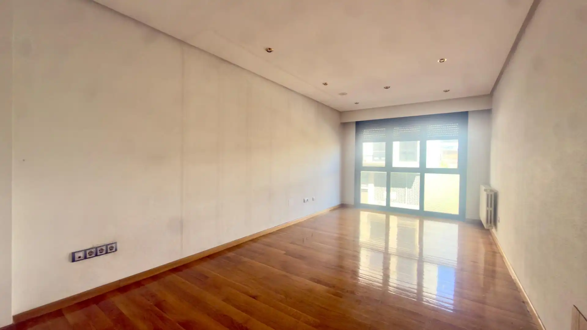 https://static.fotocasa.es/images/ads/c135e743-55b4-43d1-83ee-c266f5667f8d?rule=original