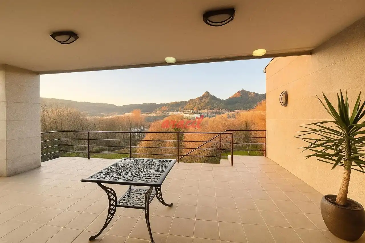 https://static.fotocasa.es/images/ads/209a731d-4ede-4508-99cb-1eb39fdb6577?rule=original