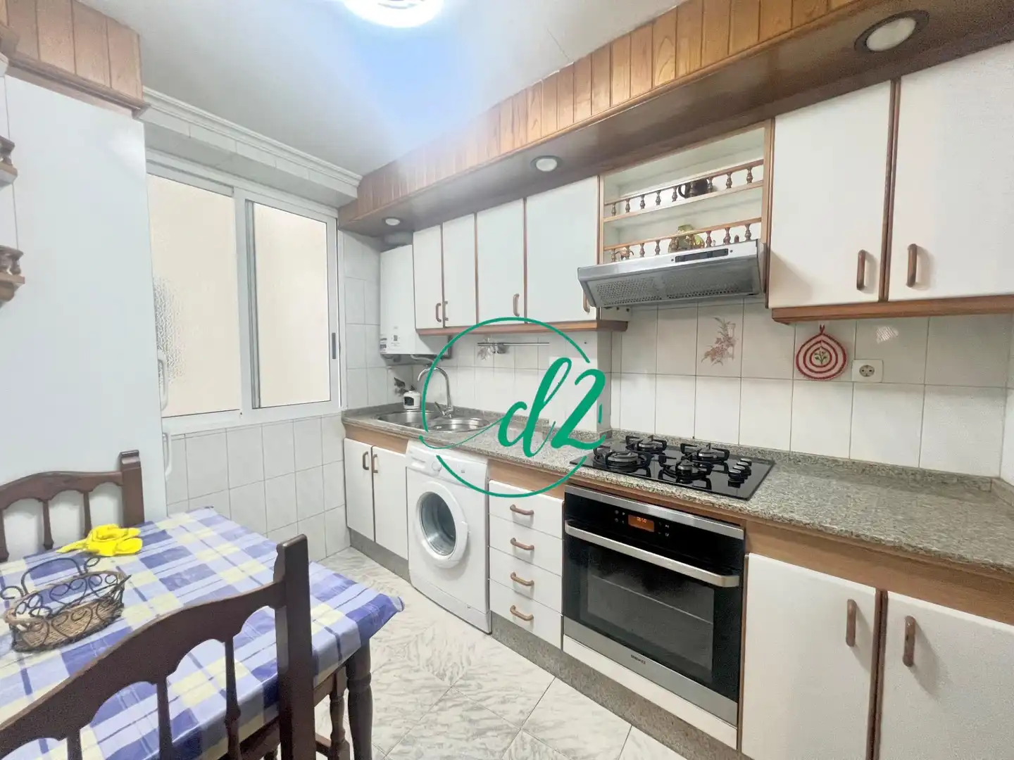 https://static.fotocasa.es/images/ads/eaded97e-a17b-409b-b401-cfbf7bcdf3cb?rule=original