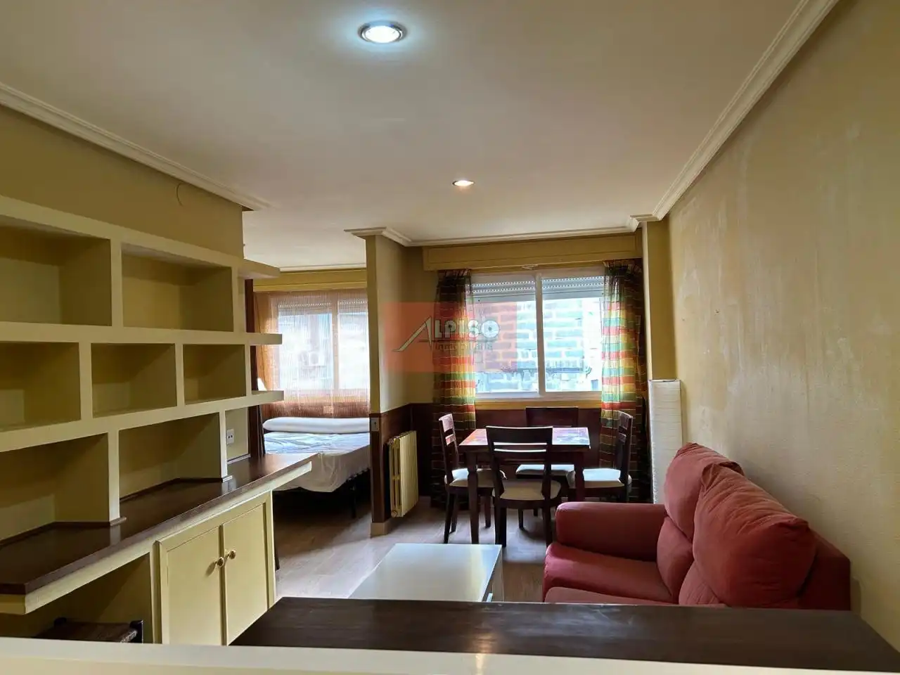 https://static.fotocasa.es/images/ads/f4dd1fd3-9729-48d7-9e93-dc59df206467?rule=original
