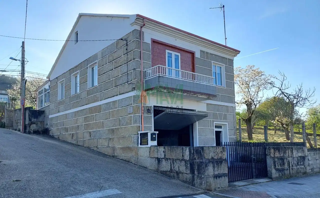https://static.fotocasa.es/images/ads/438a6357-463f-4752-a80d-ea4bb19cece1?rule=original