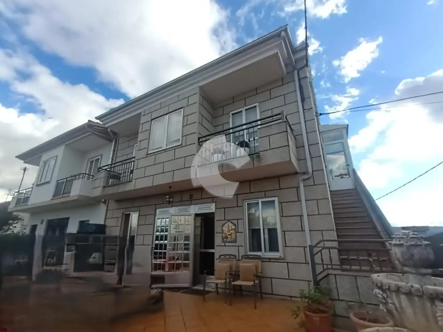 https://static.fotocasa.es/images/ads/93e5f4aa-77c1-4374-a7f5-2a684ab8db00?rule=original