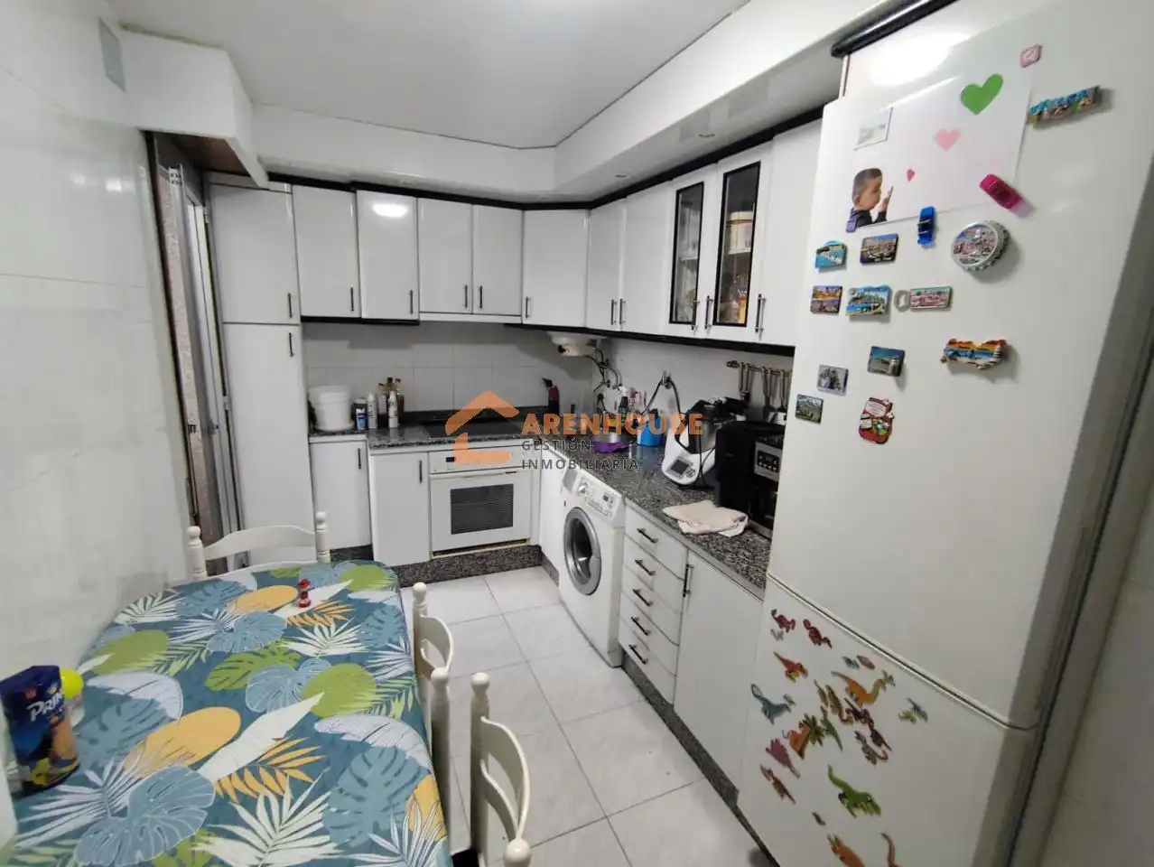 https://static.fotocasa.es/images/ads/da9d8b62-3696-4f5d-8b62-ee2133be1ebf?rule=original