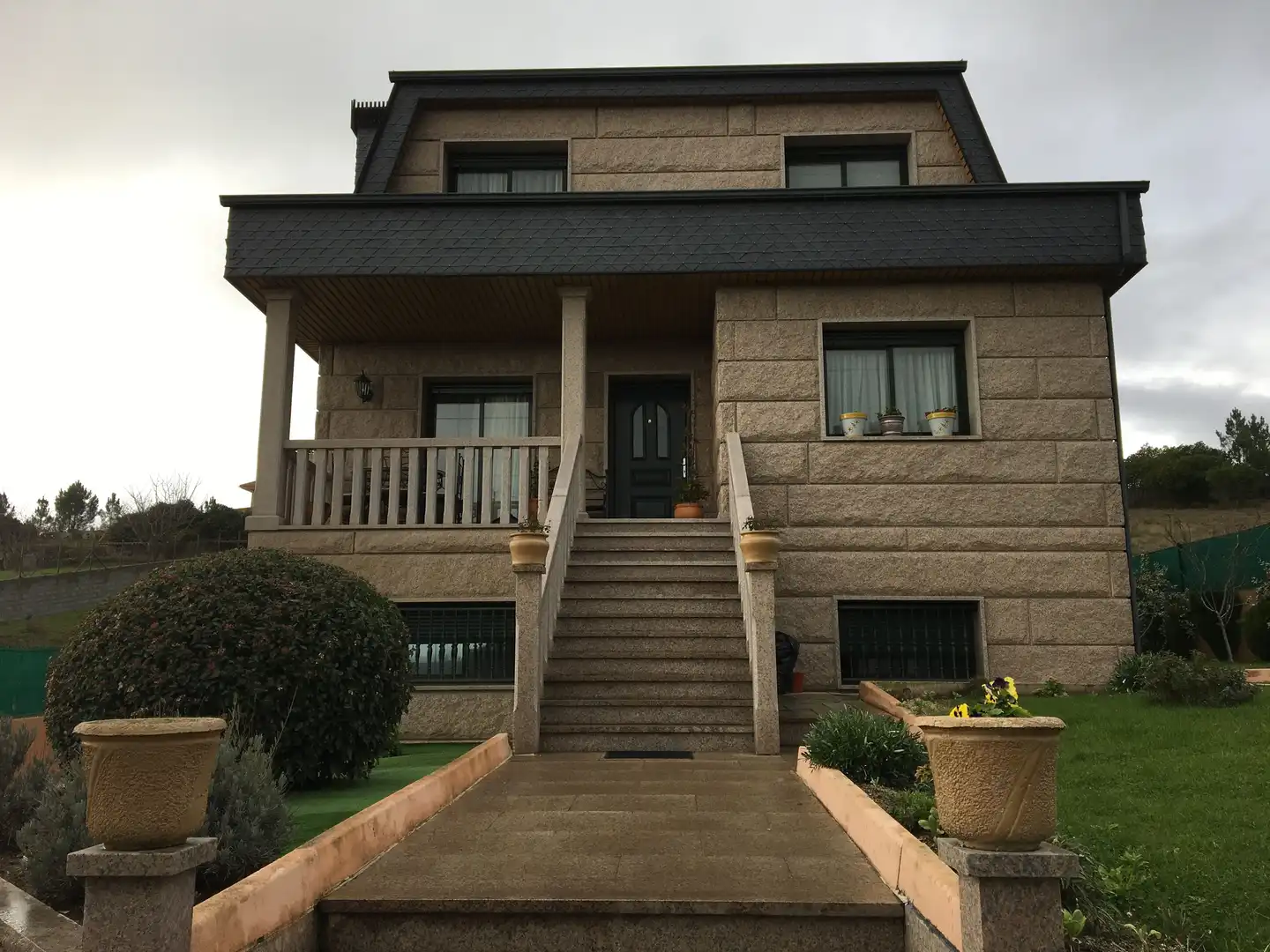 https://static.fotocasa.es/images/ads/002b0b2f-64b7-4cf9-8677-f88923a25b54?rule=original