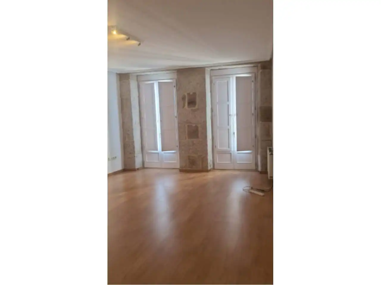 https://static.fotocasa.es/images/ads/ffa77ae7-2a51-4c5e-9ebb-982281e809b7?rule=original