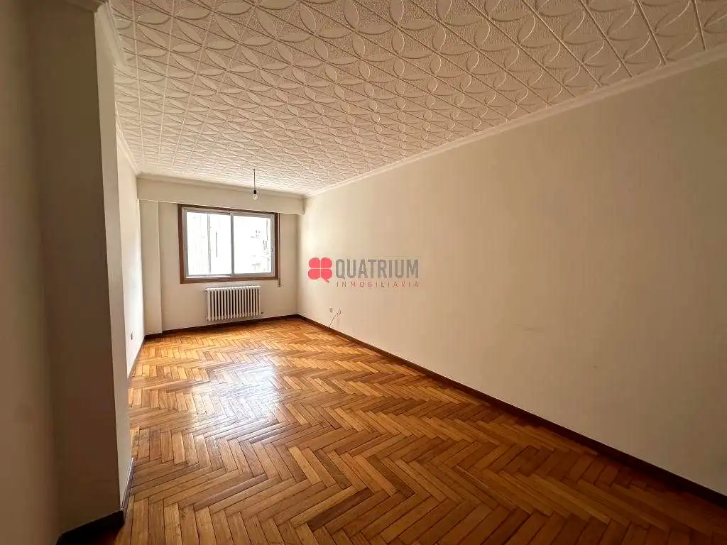 https://static.fotocasa.es/images/ads/c48e0118-3ec3-45f5-94e8-d8f67328ac21?rule=original