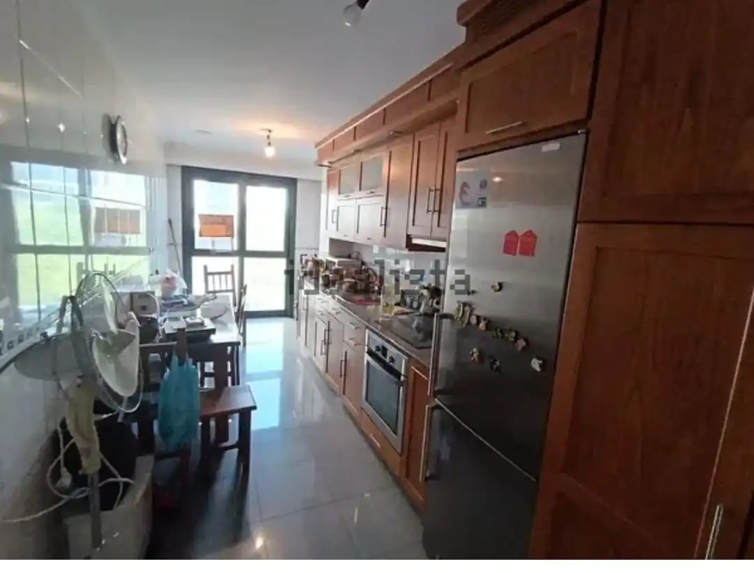 https://static.fotocasa.es/images/ads/cba5cb6b-0d01-4687-b53d-e4dfc3ef6bd5?rule=original