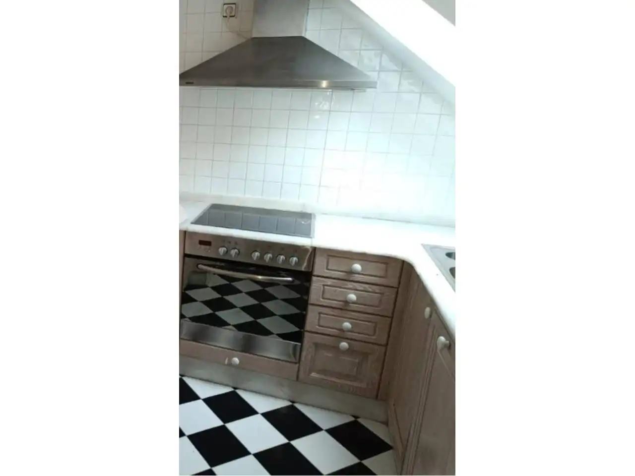 https://static.fotocasa.es/images/ads/067523b9-36e5-4a89-866e-493fce600757?rule=original