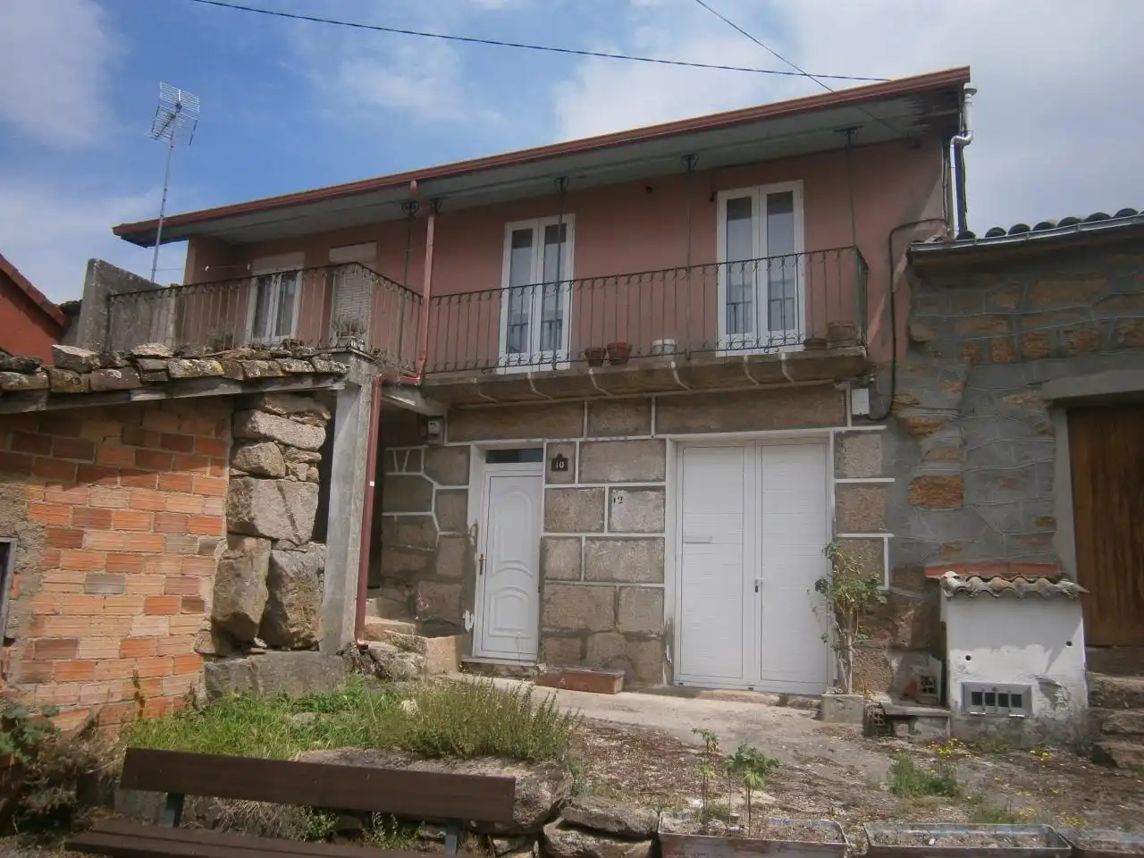 https://static.fotocasa.es/images/ads/6e10360b-669d-49cc-a656-b1df3afd0bdc?rule=original