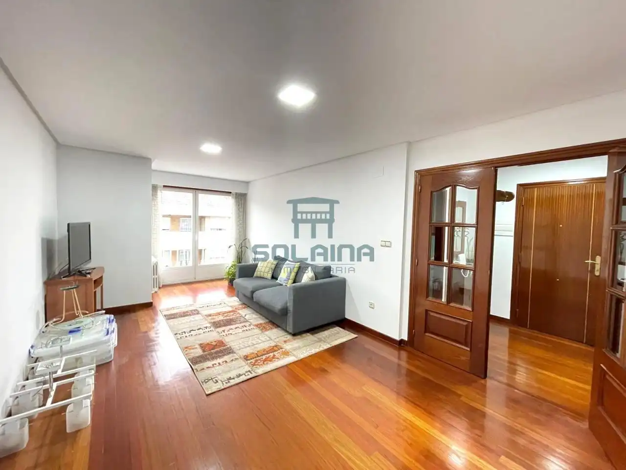 https://static.fotocasa.es/images/ads/2d5eeea6-56a9-4fd0-b16d-81851eb9ddd7?rule=original